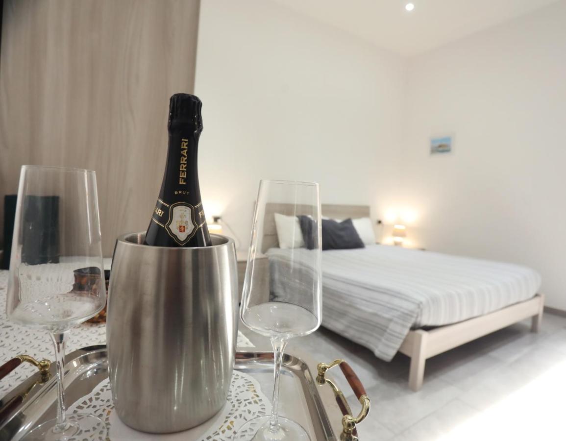 2 Passi A Napoli Bed & Breakfast Eksteriør bilde